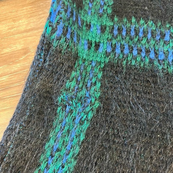 Vintage 1960s / 1970s Plaid V-Neck Sweater - Blue and Green 70s 60s - Picture 6 of 6